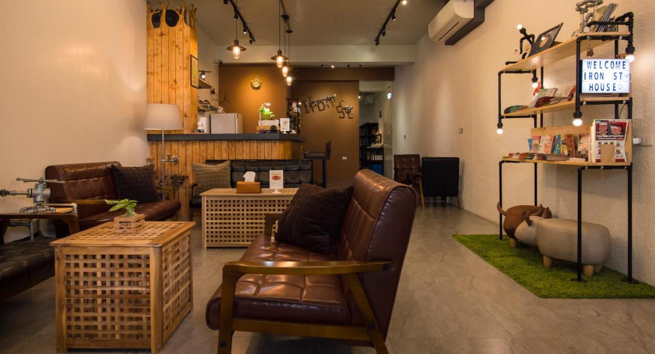 Iron St. House Apartment Tainan Exterior foto